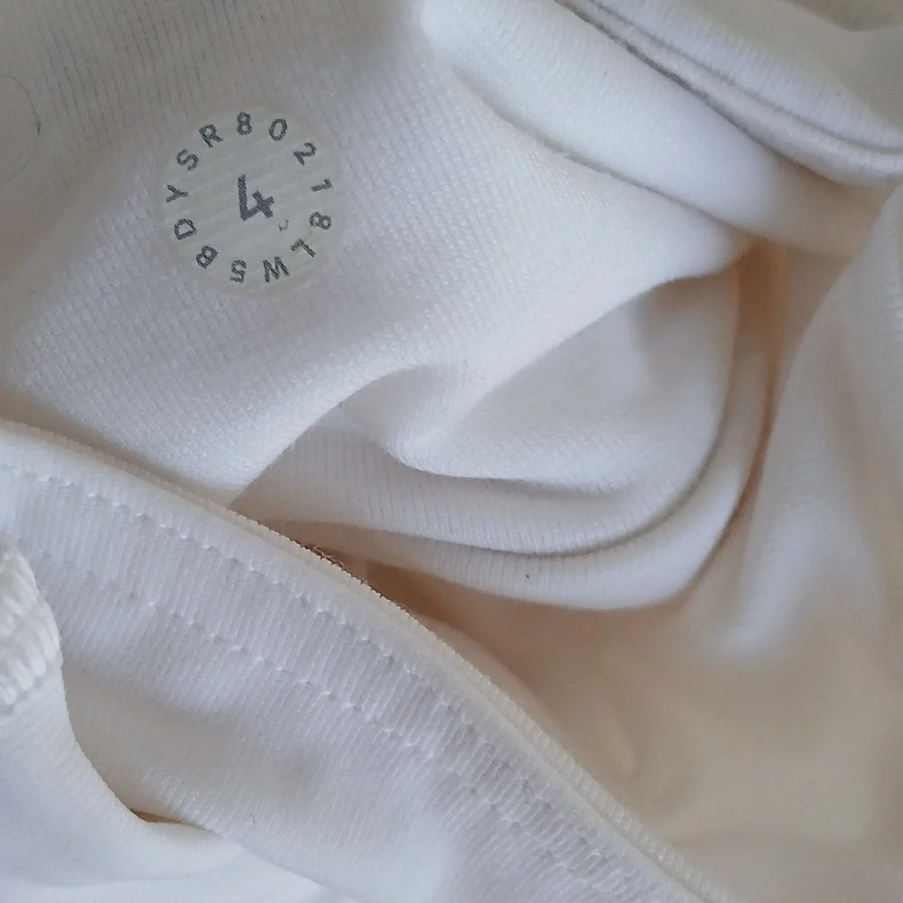 Lululemon Train Times 7/8 White Size 4